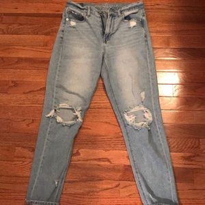 Pair of American Eagle mom jeans!